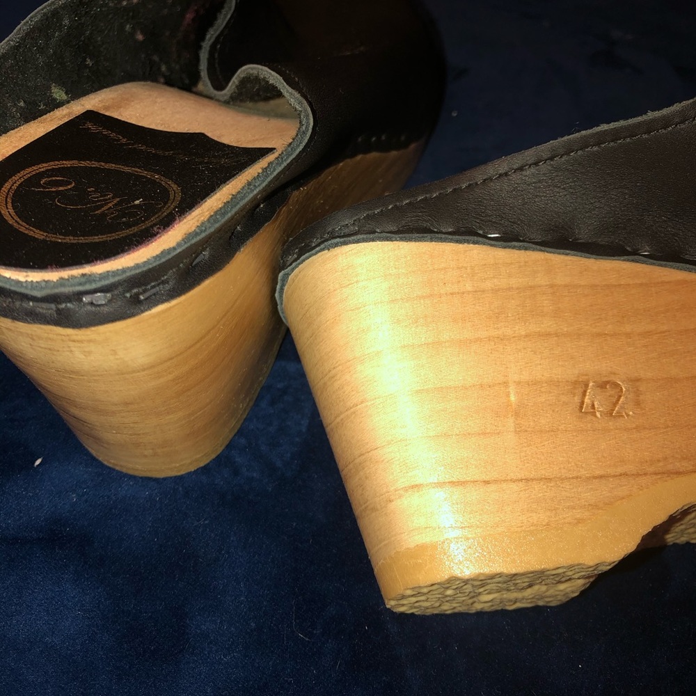 No. 6 Clogs